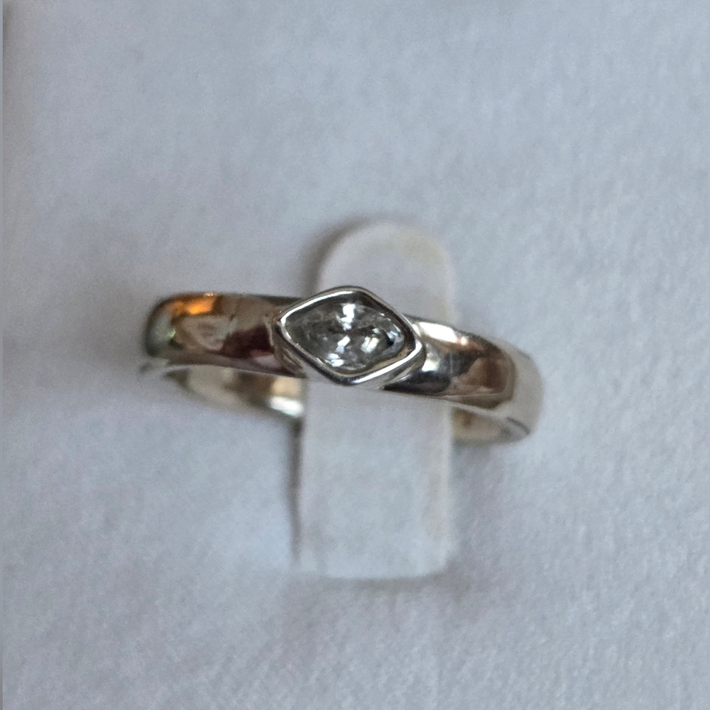 14k Heavy Marquise Cut East-West Diamond Solitaire Ring ~ Unisex ~ Sz 7.5